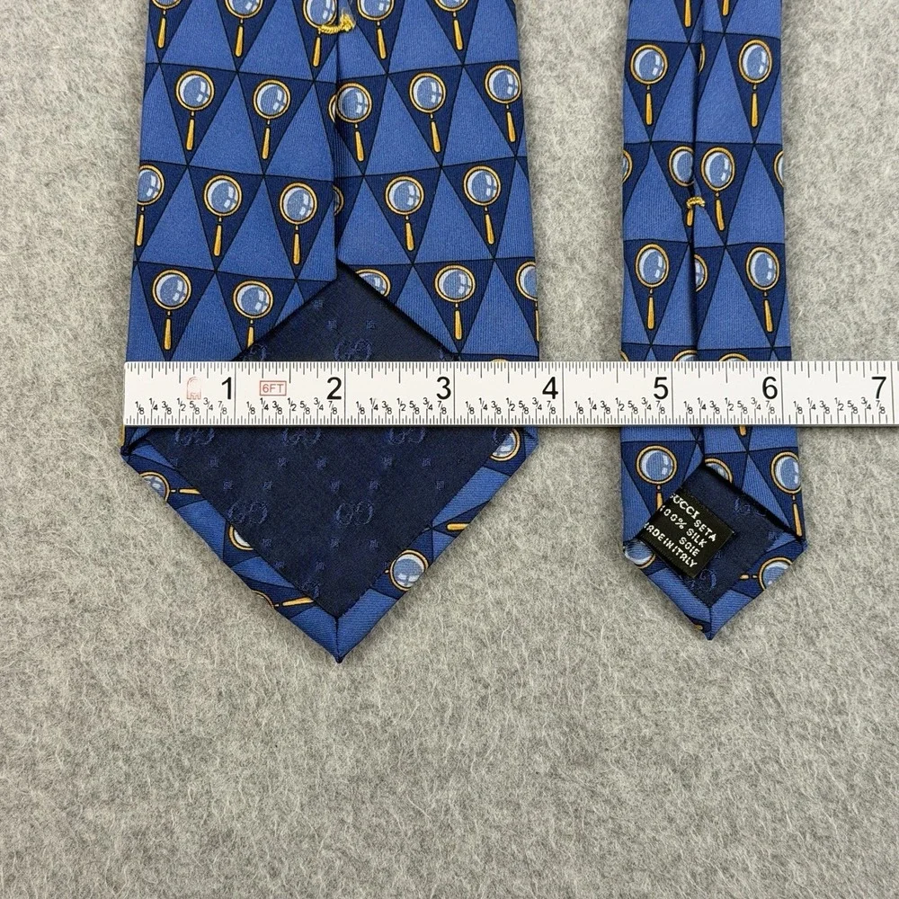 Vintage Gucci Italy Silk Tie Blue Magnifying Glass Novelty Necktie 57x3.75